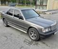 Сірий Мерседес 190, об'ємом двигуна 2.6 л та пробігом 324 тис. км за 3012 $, фото 1 на Automoto.ua