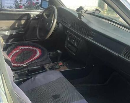 Серый Мерседес 190, объемом двигателя 2.3 л и пробегом 362 тыс. км за 2200 $, фото 4 на Automoto.ua