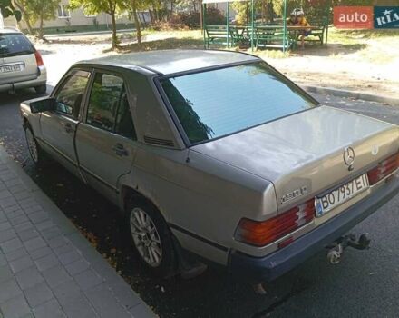 Сірий Мерседес 190, об'ємом двигуна 2 л та пробігом 320 тис. км за 1700 $, фото 4 на Automoto.ua
