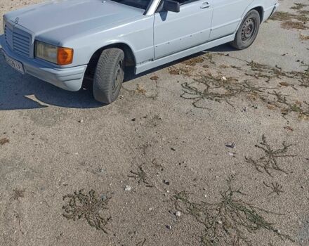 Сірий Мерседес 190, об'ємом двигуна 2 л та пробігом 999 тис. км за 1600 $, фото 1 на Automoto.ua