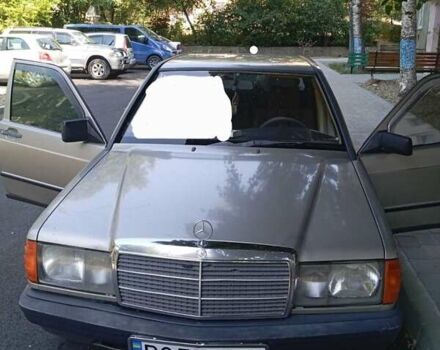 Сірий Мерседес 190, об'ємом двигуна 2 л та пробігом 320 тис. км за 1700 $, фото 1 на Automoto.ua