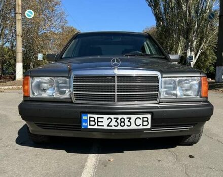 Сірий Мерседес 190, об'ємом двигуна 2.5 л та пробігом 275 тис. км за 5500 $, фото 1 на Automoto.ua