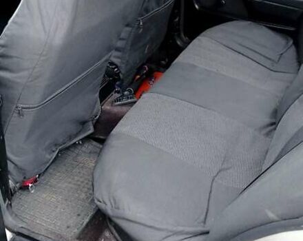 Серый Мерседес 190, объемом двигателя 2 л и пробегом 460 тыс. км за 1700 $, фото 2 на Automoto.ua