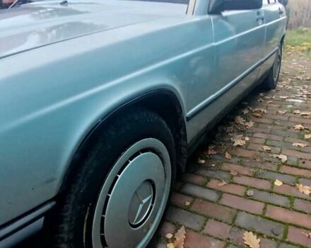 Сірий Мерседес 190, об'ємом двигуна 2.3 л та пробігом 450 тис. км за 1184 $, фото 1 на Automoto.ua