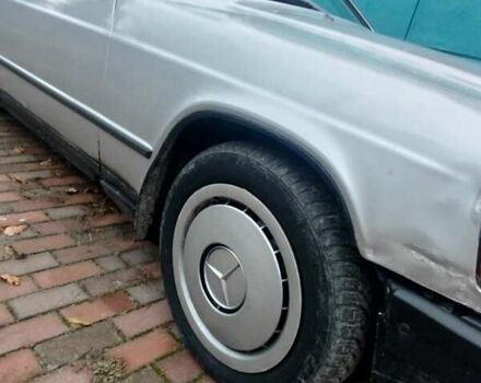 Сірий Мерседес 190, об'ємом двигуна 2.3 л та пробігом 450 тис. км за 1184 $, фото 2 на Automoto.ua