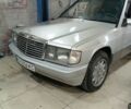 Серый Мерседес 190, объемом двигателя 2.6 л и пробегом 300 тыс. км за 2500 $, фото 1 на Automoto.ua