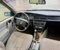 Серый Мерседес 190, объемом двигателя 2.3 л и пробегом 317 тыс. км за 1200 $, фото 15 на Automoto.ua