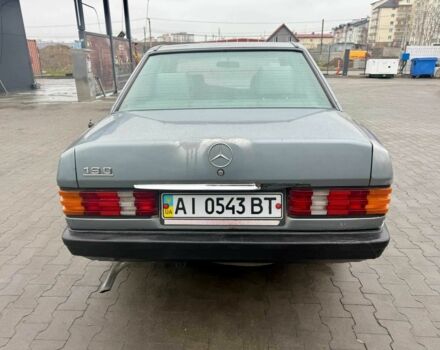 Серый Мерседес 190, объемом двигателя 2.3 л и пробегом 317 тыс. км за 1200 $, фото 3 на Automoto.ua