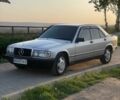 Серый Мерседес 190, объемом двигателя 2 л и пробегом 247 тыс. км за 2500 $, фото 1 на Automoto.ua