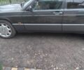 Серый Мерседес 190, объемом двигателя 3 л и пробегом 330 тыс. км за 4000 $, фото 3 на Automoto.ua