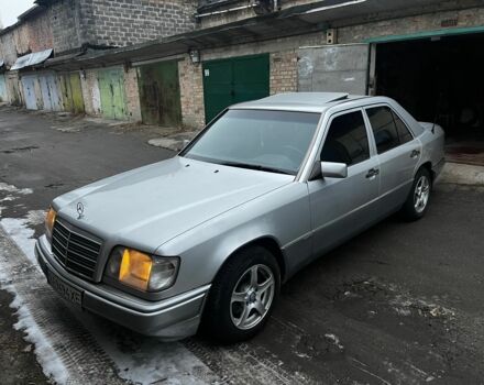 Серый Мерседес 190, объемом двигателя 0 л и пробегом 249 тыс. км за 7500 $, фото 5 на Automoto.ua