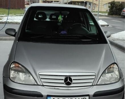 Сірий Мерседес 190, об'ємом двигуна 1.9 л та пробігом 230 тис. км за 4000 $, фото 1 на Automoto.ua