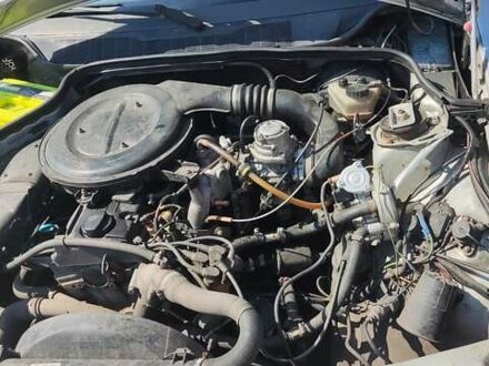 Мерседес 190 1983 в Каменке на Automoto.ua Серый Мерседес 190, объемом двигателя 2 л и пробегом 600 тыс. км за 3000 $, фото 1 на Automoto.ua