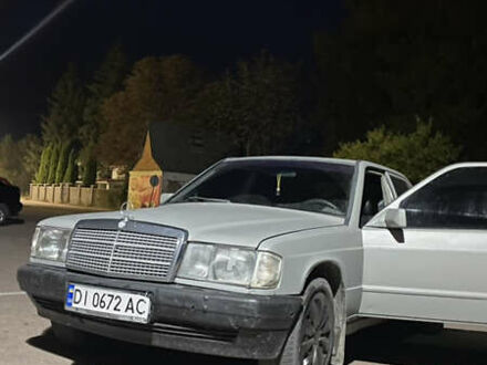 Мерседес 190 1985 в Житомире на Automoto.ua Серый Мерседес 190, объемом двигателя 2 л и пробегом 430 тыс. км за 1400 $, фото 1 на Automoto.ua