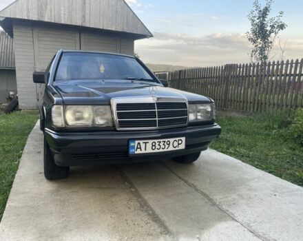 Серый Мерседес 190, объемом двигателя 2 л и пробегом 40 тыс. км за 2100 $, фото 1 на Automoto.ua