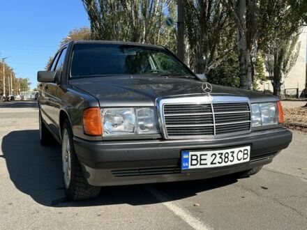 Сірий Мерседес 190, об'ємом двигуна 2.5 л та пробігом 275 тис. км за 6000 $, фото 1 на Automoto.ua