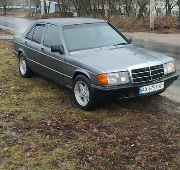 Серый Мерседес 190, объемом двигателя 2 л и пробегом 470 тыс. км за 1500 $, фото 1 на Automoto.ua
