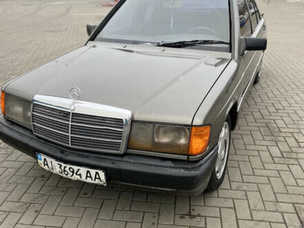 Сірий Мерседес 190, об'ємом двигуна 2 л та пробігом 550 тис. км за 1650 $, фото 1 на Automoto.ua