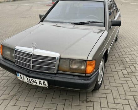 Сірий Мерседес 190, об'ємом двигуна 2 л та пробігом 550 тис. км за 1650 $, фото 1 на Automoto.ua