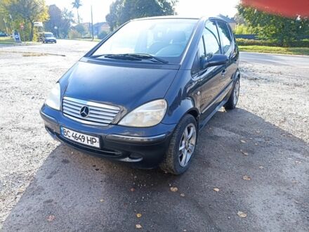 Серый Мерседес 190, объемом двигателя 1.9 л и пробегом 176 тыс. км за 2950 $, фото 1 на Automoto.ua