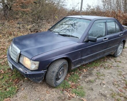 Синій Мерседес 190, об'ємом двигуна 2 л та пробігом 999 тис. км за 800 $, фото 1 на Automoto.ua