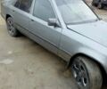 Синий Мерседес 190, объемом двигателя 3 л и пробегом 100 тыс. км за 2200 $, фото 1 на Automoto.ua