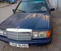 Синий Мерседес 190, объемом двигателя 2 л и пробегом 400 тыс. км за 2000 $, фото 1 на Automoto.ua