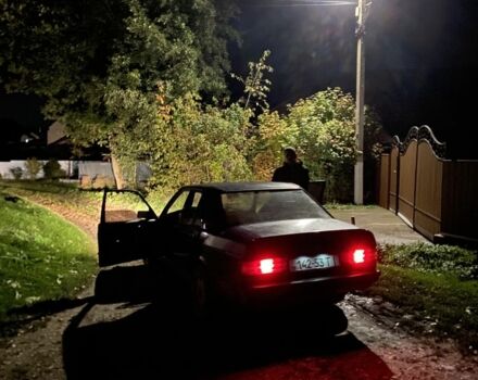 Синий Мерседес 190, объемом двигателя 2 л и пробегом 400 тыс. км за 1400 $, фото 2 на Automoto.ua