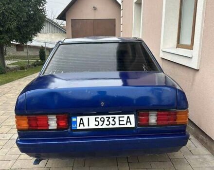Синий Мерседес 190, объемом двигателя 2 л и пробегом 377 тыс. км за 1200 $, фото 6 на Automoto.ua