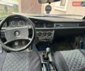 Синий Мерседес 190, объемом двигателя 2 л и пробегом 377 тыс. км за 1200 $, фото 1 на Automoto.ua