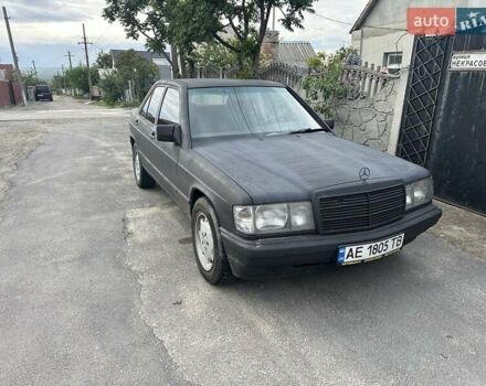 Синій Мерседес 190, об'ємом двигуна 2.6 л та пробігом 360 тис. км за 1450 $, фото 6 на Automoto.ua
