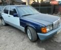 Синий Мерседес 190, объемом двигателя 2 л и пробегом 400 тыс. км за 1500 $, фото 1 на Automoto.ua