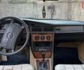 Синий Мерседес 190, объемом двигателя 2 л и пробегом 204 тыс. км за 10000 $, фото 38 на Automoto.ua