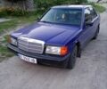 Синий Мерседес 190, объемом двигателя 2 л и пробегом 250 тыс. км за 2200 $, фото 1 на Automoto.ua