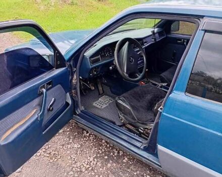 Синій Мерседес 190, об'ємом двигуна 2 л та пробігом 308 тис. км за 1800 $, фото 2 на Automoto.ua