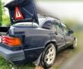 Синій Мерседес 190, об'ємом двигуна 2 л та пробігом 400 тис. км за 1900 $, фото 3 на Automoto.ua