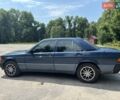 Синий Мерседес 190, объемом двигателя 2 л и пробегом 170 тыс. км за 3699 $, фото 5 на Automoto.ua