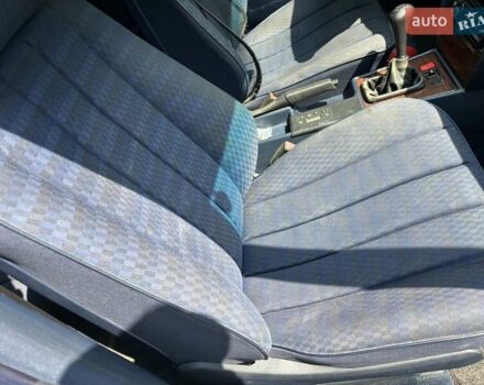 Синій Мерседес 190, об'ємом двигуна 2 л та пробігом 170 тис. км за 3699 $, фото 18 на Automoto.ua