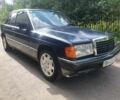 Синий Мерседес 190, объемом двигателя 2 л и пробегом 272 тыс. км за 1681 $, фото 1 на Automoto.ua