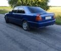 Синий Мерседес 190, объемом двигателя 2 л и пробегом 400 тыс. км за 2022 $, фото 1 на Automoto.ua