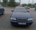 Синій Мерседес 190, об'ємом двигуна 1.8 л та пробігом 250 тис. км за 3500 $, фото 1 на Automoto.ua