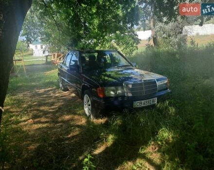 Синий Мерседес 190, объемом двигателя 2 л и пробегом 250 тыс. км за 2100 $, фото 1 на Automoto.ua