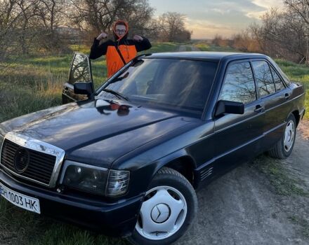 Зеленый Мерседес 190, объемом двигателя 2 л и пробегом 400 тыс. км за 2500 $, фото 3 на Automoto.ua