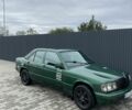 Зеленый Мерседес 190, объемом двигателя 2 л и пробегом 126 тыс. км за 1900 $, фото 1 на Automoto.ua