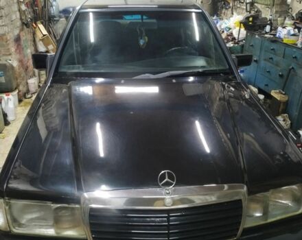 Зеленый Мерседес 190, объемом двигателя 2 л и пробегом 1 тыс. км за 3400 $, фото 3 на Automoto.ua