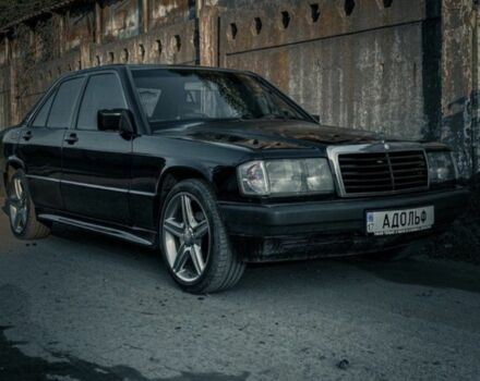 Зеленый Мерседес 190, объемом двигателя 2 л и пробегом 1 тыс. км за 3400 $, фото 2 на Automoto.ua