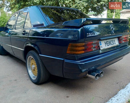 Зелений Мерседес 190, об'ємом двигуна 2 л та пробігом 1 тис. км за 3000 $, фото 6 на Automoto.ua