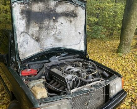 Мерседес 190 1986 в Виннице на Automoto.ua Зеленый Мерседес 190, объемом двигателя 2 л и пробегом 500 тыс. км за 1400 $, фото 15 на Automoto.ua
