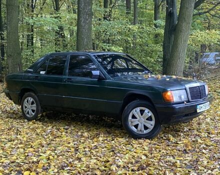 Мерседес 190 1986 в Виннице на Automoto.ua Зеленый Мерседес 190, объемом двигателя 2 л и пробегом 500 тыс. км за 1400 $, фото 3 на Automoto.ua