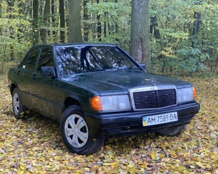 Мерседес 190 1986 в Виннице на Automoto.ua Зеленый Мерседес 190, объемом двигателя 2 л и пробегом 500 тыс. км за 1400 $, фото 12 на Automoto.ua